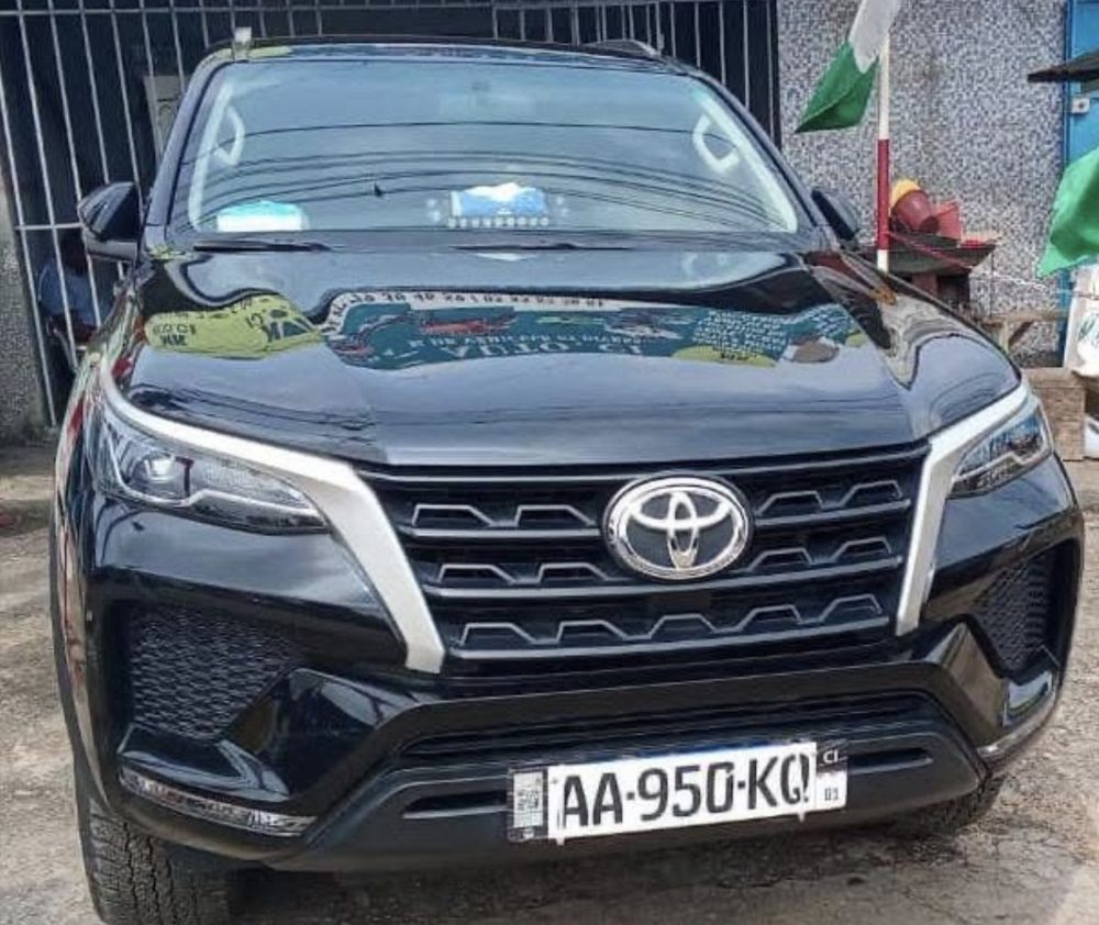 Toyota Fortuner en location à Abidjan